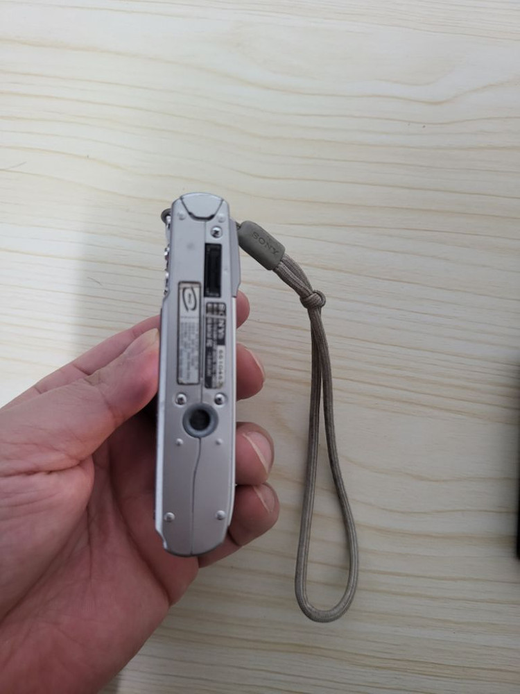 소니 사이버샷 DSC-T10 빈티지 디카 이미지