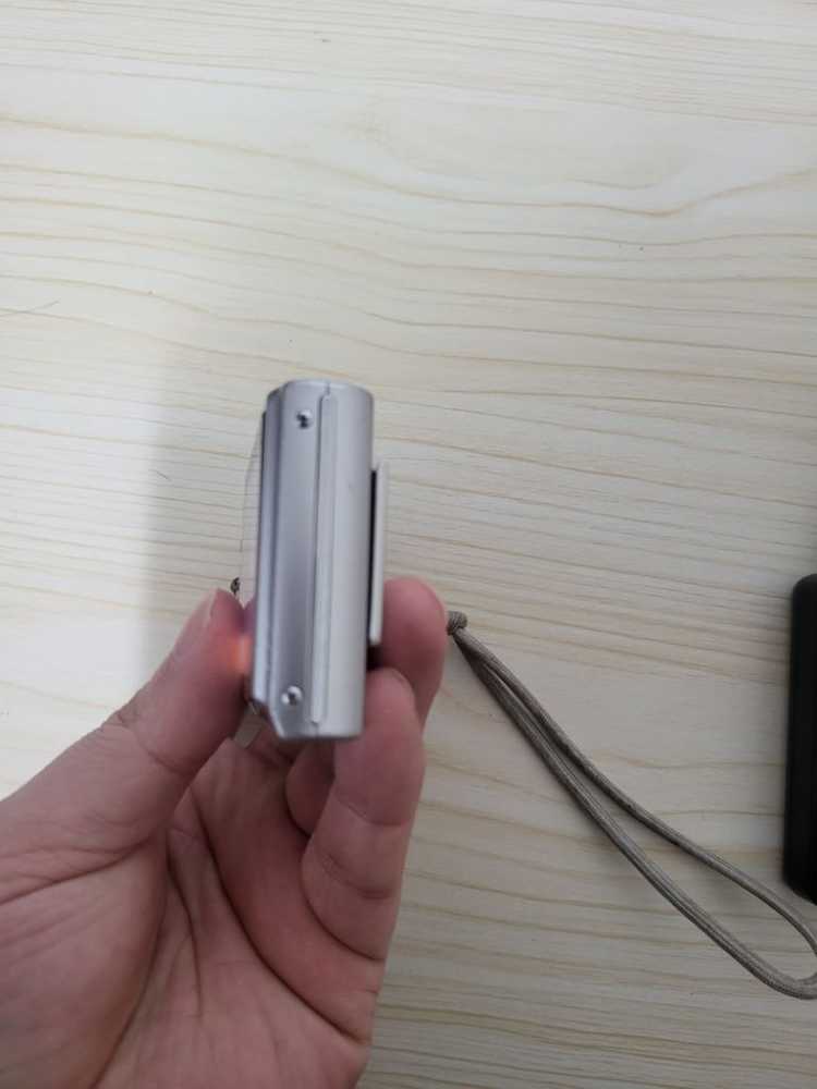 소니 사이버샷 DSC-T10 빈티지 디카 이미지