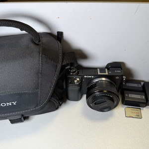 소니 NEX-6 16-50mm 렌즈 세트 이미지