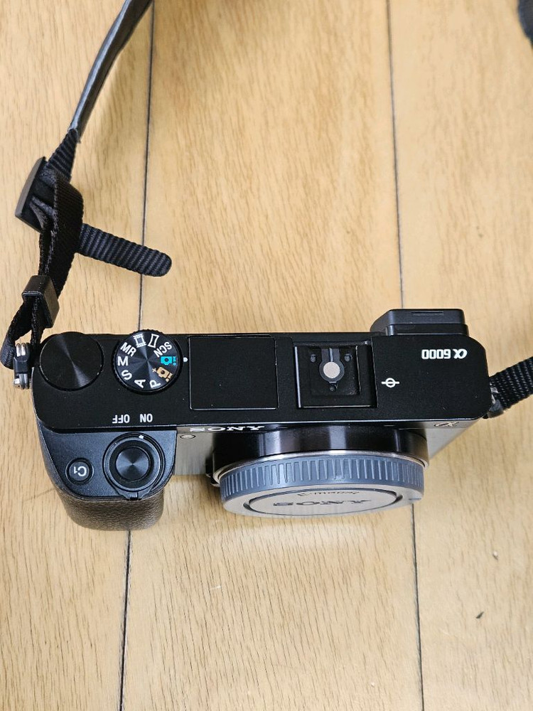 소니a6000 미러리스 카메라(1890컷) 판매합니다 이미지