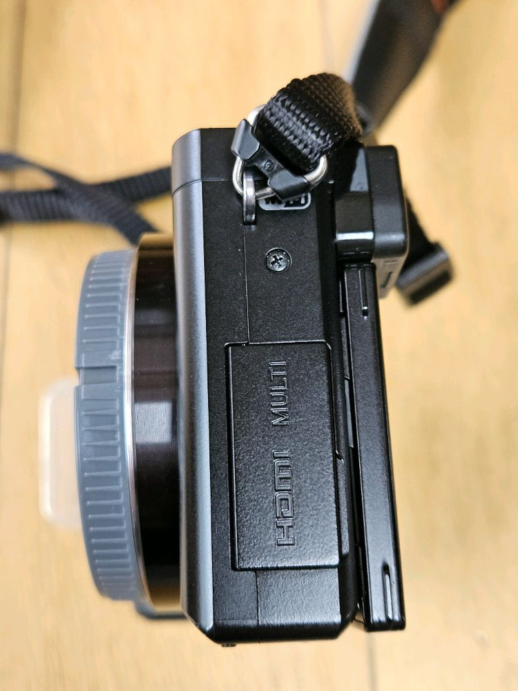 소니a6000 미러리스 카메라(1890컷) 판매합니다 이미지