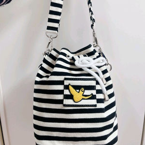 마크곤잘레스 업사이클 스트라이프 버킷백 이미지