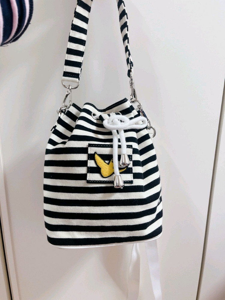 마크곤잘레스 업사이클 스트라이프 버킷백 이미지