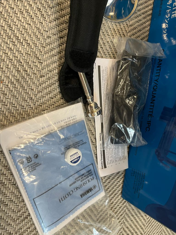 야마하 트럼펫 YTR-2330S 신품급 이미지