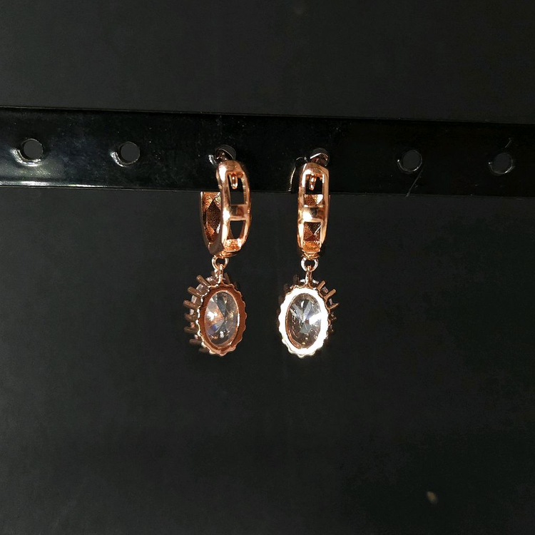 [새상품,선물박스포장]스와로브스키스톤 원터치 링귀걸이/목걸이 반지 팔찌 진주 샤넬 14k 18k 반클리프 루이비통 이미지