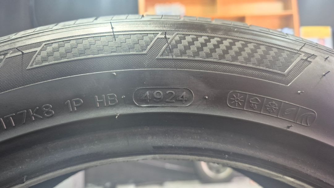 중고 타이어 215 50 17 한국 키너지 STAS 2155017 이미지