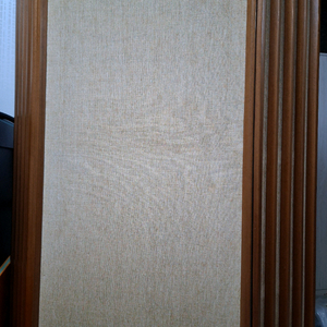 탄노이 오토그라프 레드 스피커 이미지