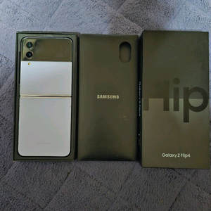 겔럭시Z플립4 라벤드 128GB 이미지