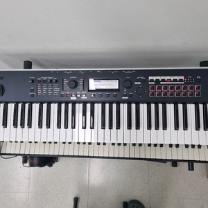 KORG KROSS2 61건반 신디사이저 이미지