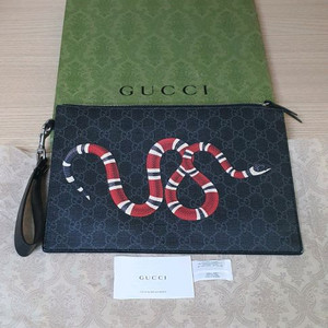 구찌 스네이크 클러치백 정품A급(감정O)구찌프라다루이비통디올고야드샤넬셀린느보테가생로랑발렌시아가버버리가방 이미지