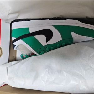 나이키 덩크 로우 화이트 그린 이미지