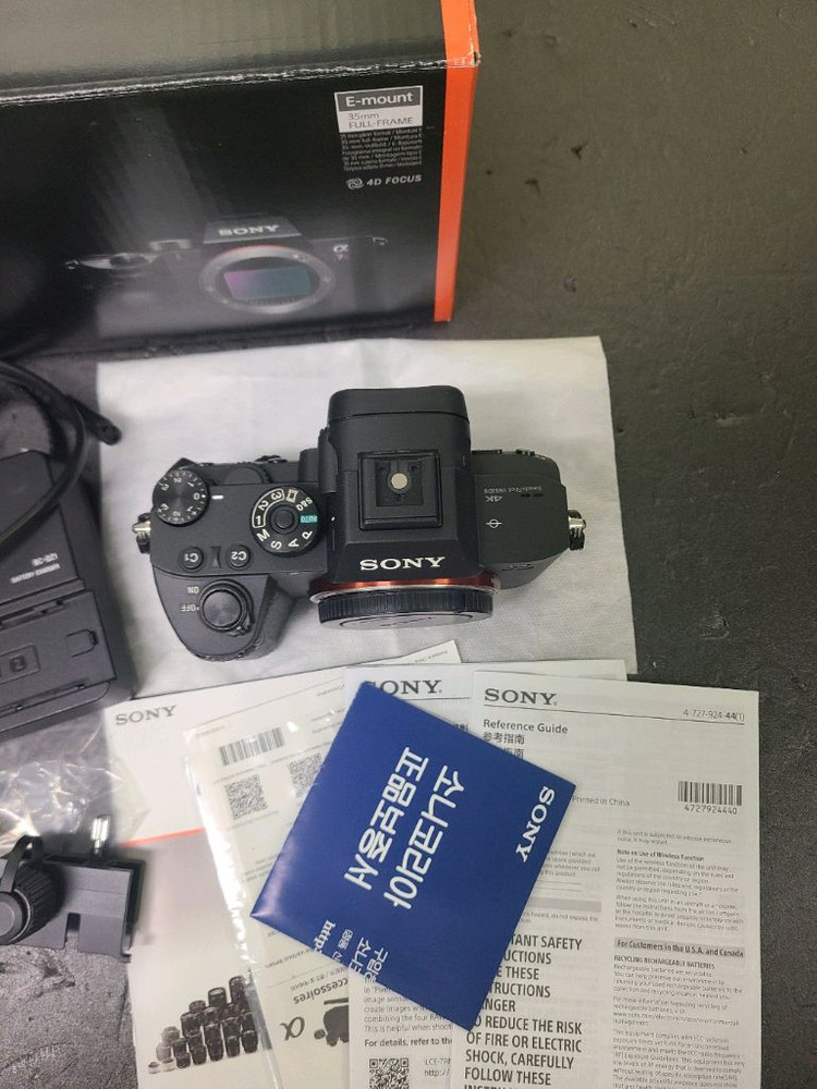 소니a7r3 판매합니다 풀박스구성 입니다 이미지