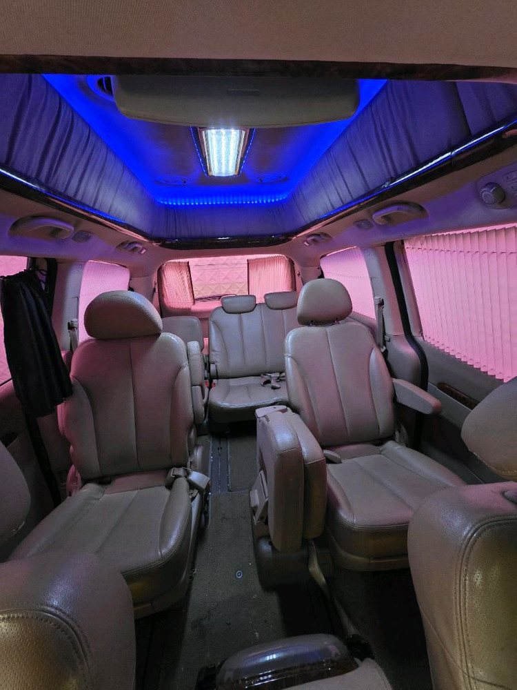 2011년식 그랜드카니발 하이리무진 11인승 이미지