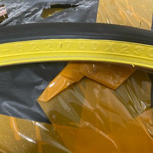 자전거 타이어 23C 이미지