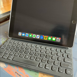 아이패드 9세대 셀룰러 + 정품키보드 이미지