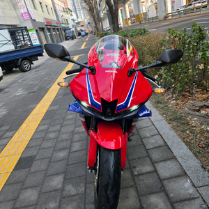 25년식 혼다 CBR600RR 팝니다. 이미지
