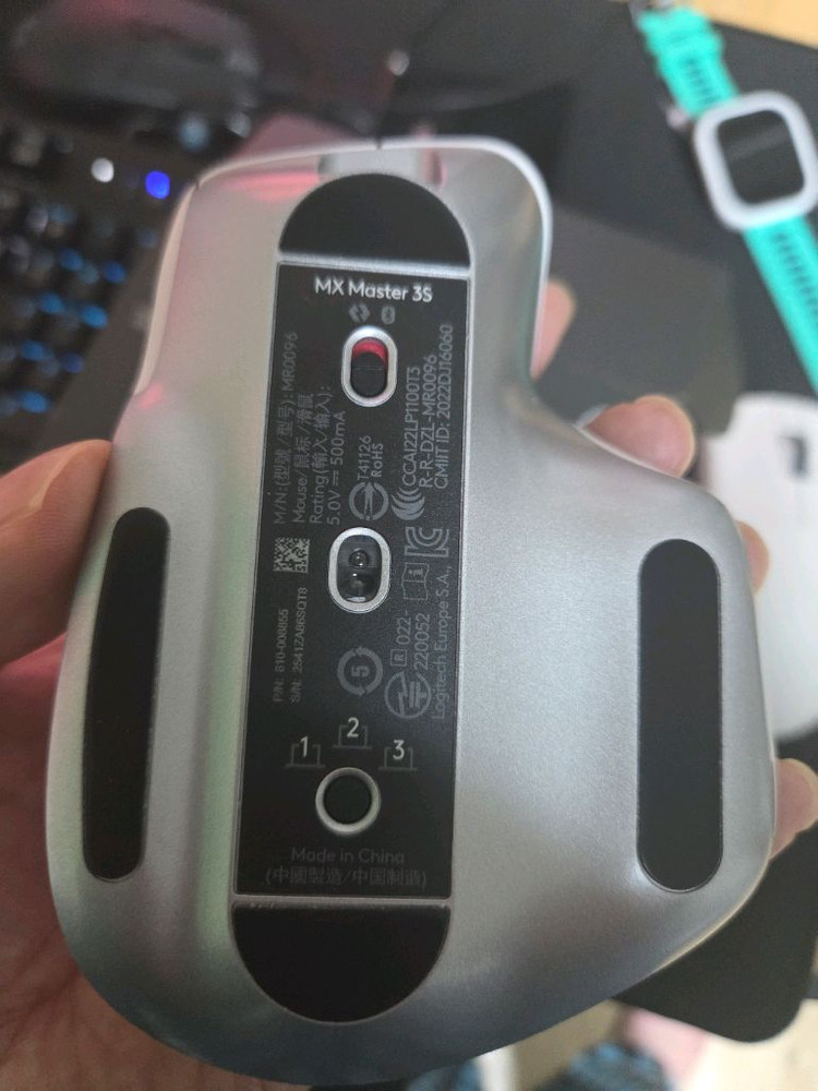 로지텍 mx master 3s마우스 팝니다.9만 이미지