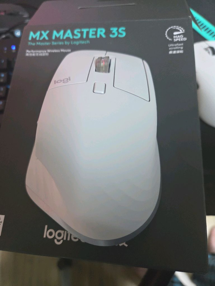 로지텍 mx master 3s마우스 팝니다.9만 이미지