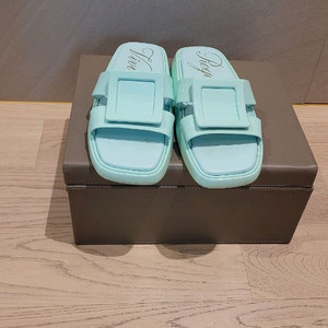 로저비비에 슬라이드뮬/38(245) 이미지