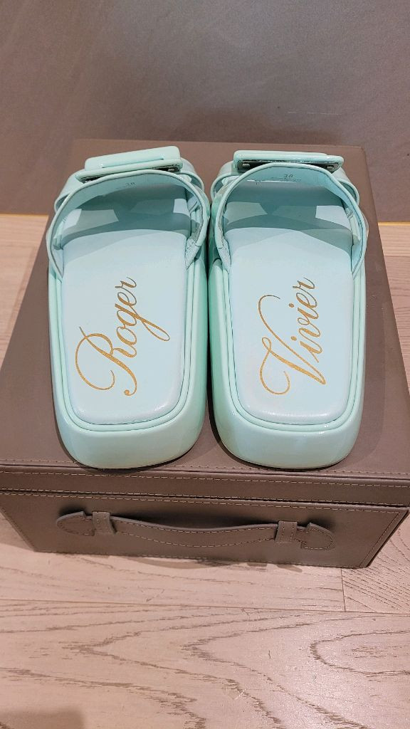 로저비비에 슬라이드뮬/38(245) 이미지