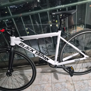 블랙타이판 픽시 자전거 이미지