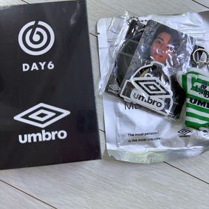 데이식스 포카 키링 세트 엄브로 콜라보 이미지