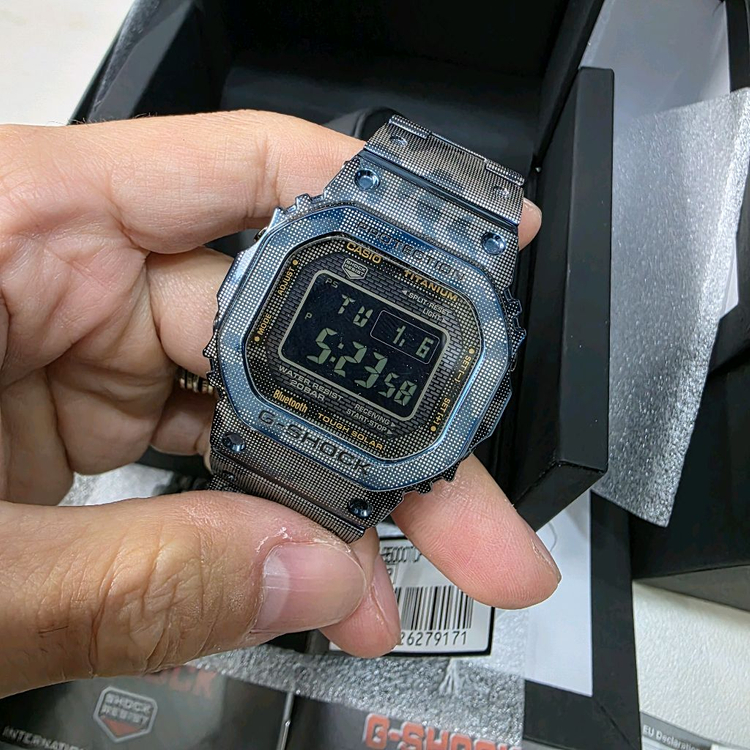 미착용 새제품!! 지샥 GMW-B5000TCF 티탄 블루카모판매합니다 이미지