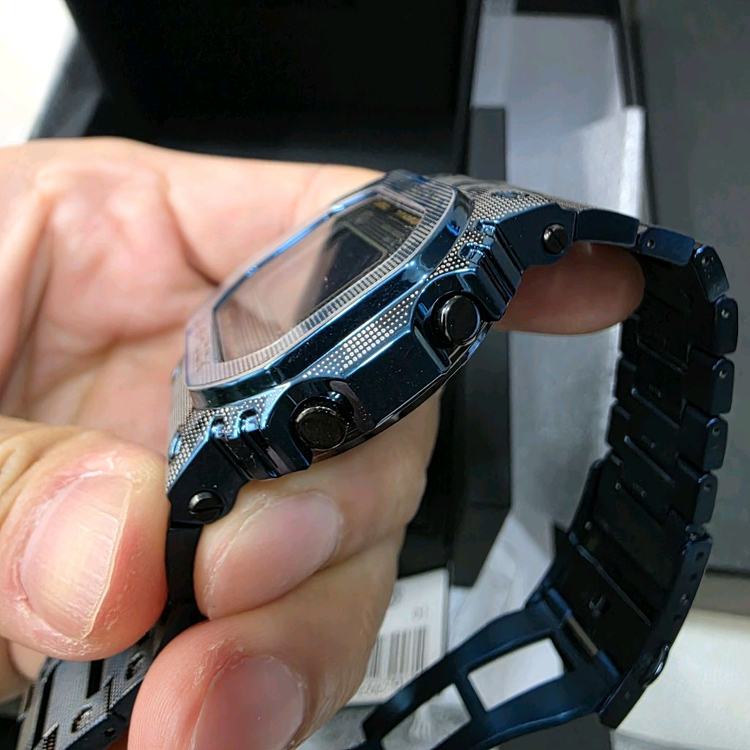 미착용 새제품!! 지샥 GMW-B5000TCF 티탄 블루카모판매합니다 이미지