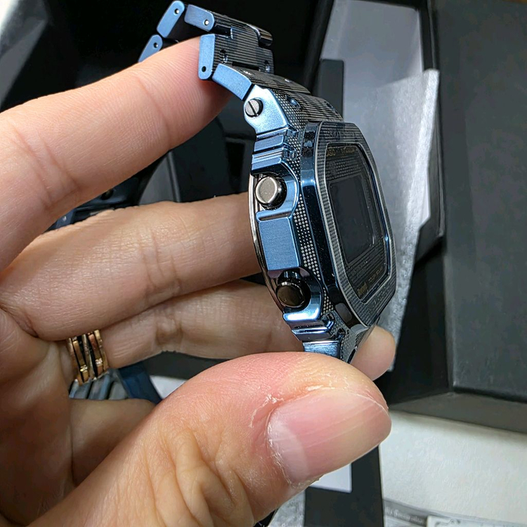 미착용 새제품!! 지샥 GMW-B5000TCF 티탄 블루카모판매합니다 이미지