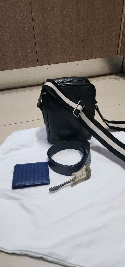 발리 스몰 크로스백 이미지