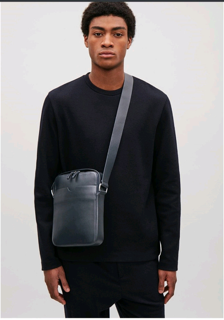 발리 스몰 크로스백 이미지