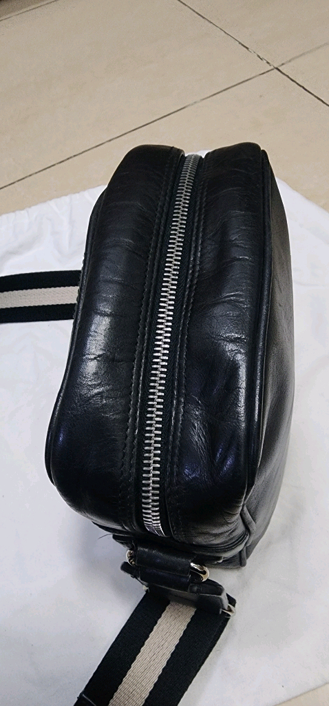 발리 스몰 크로스백 이미지