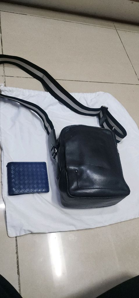 발리 스몰 크로스백 이미지