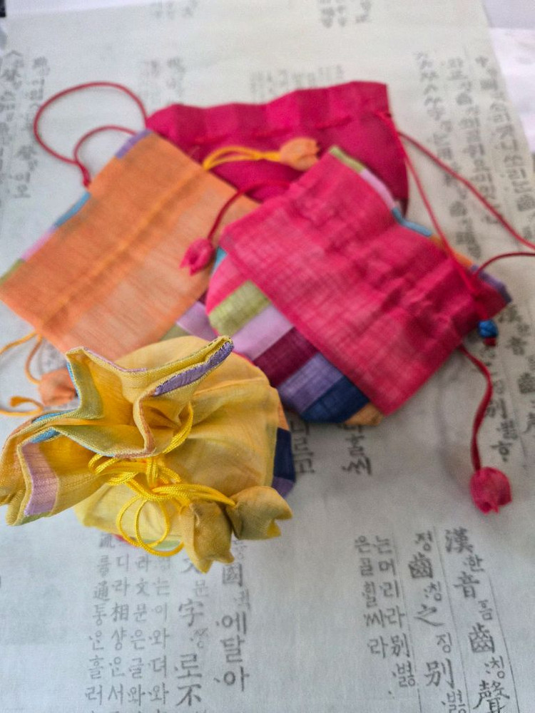 조각보 복주머니 2천.색동 복주머니 1천 이미지