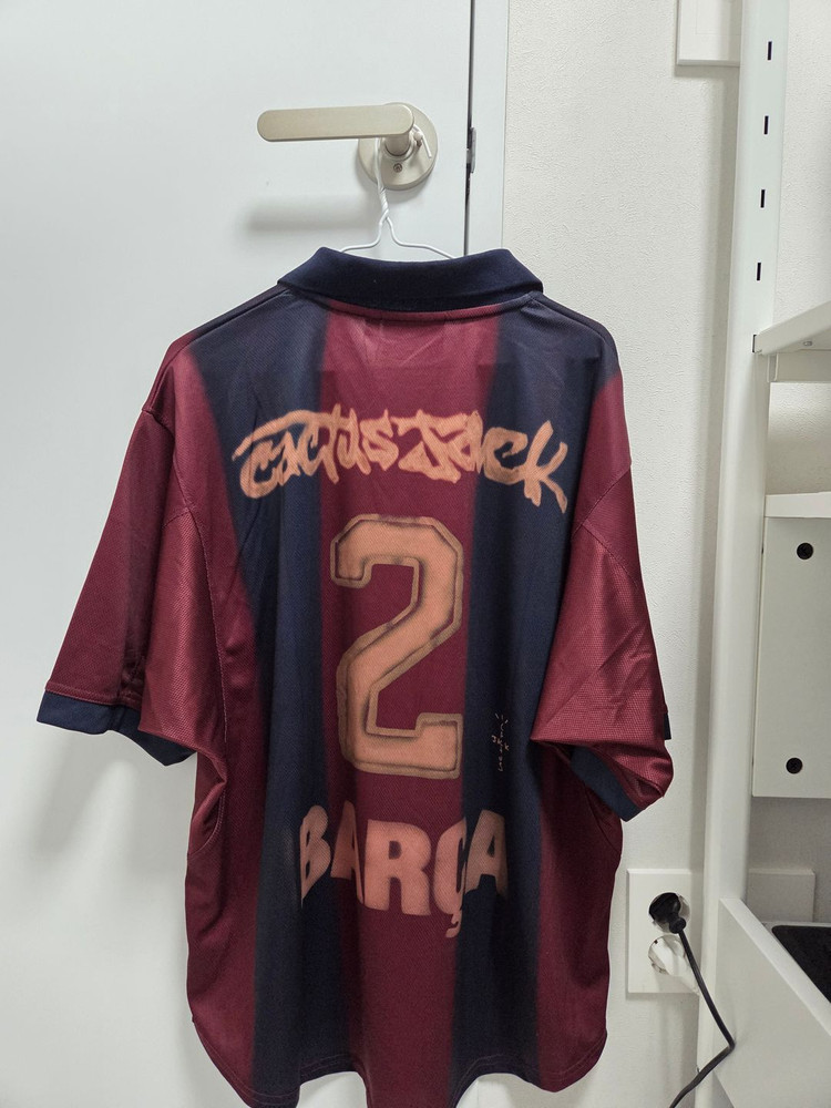 바르셀로나 트래비스 스캇 스켈레톤 저지 L 이미지