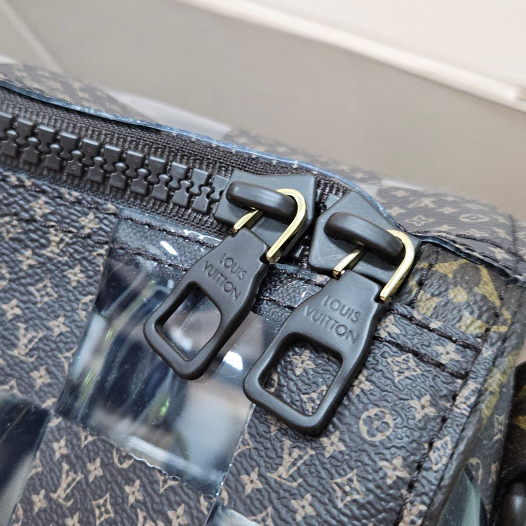 [미사용/새상품] 루이비통 모노그램 체스 키폴 55 이미지