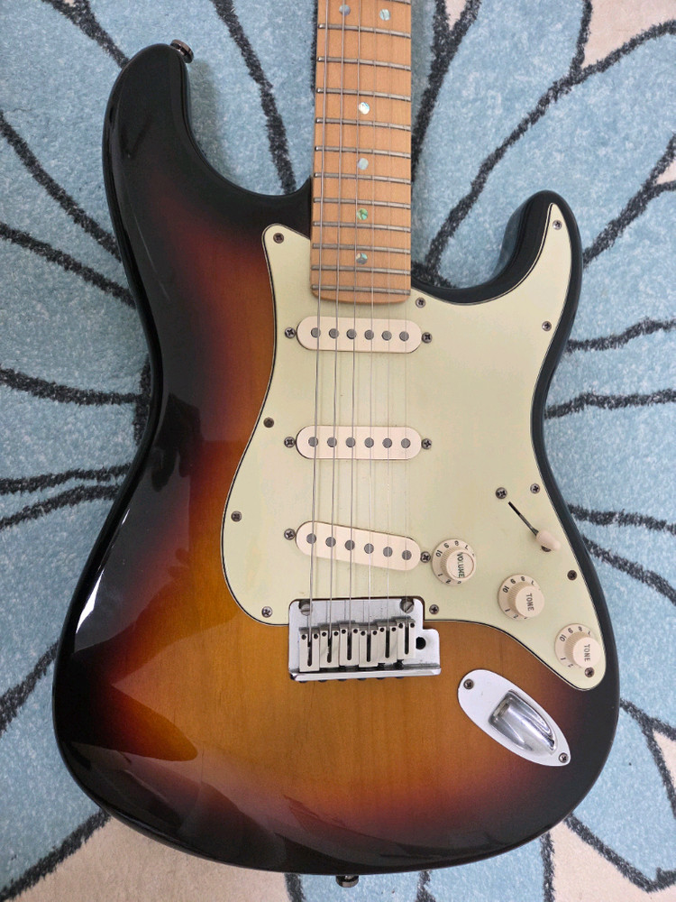 펜더 usa 디럭스 sss기타 판매 이미지