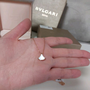 불가리 목걸이 이미지