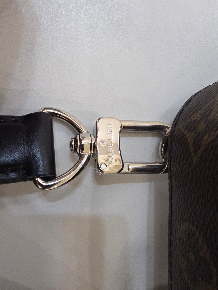 루이비통 에비뉴 슬링백 NM 모노그램 마카사 M46327 이미지