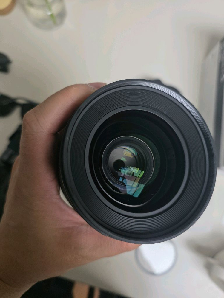 시그마 28-45 f1.8렌즈입니다. 각종 필터 포함 l마운트 이미지