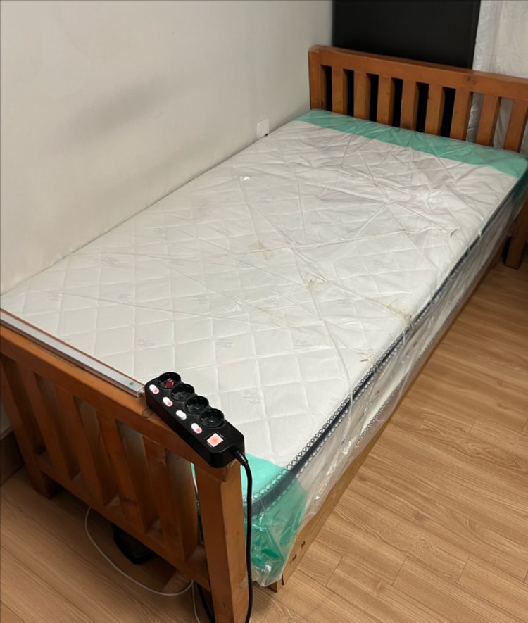 [ 선착순 D - 7 ] 원목 슈퍼싱글 침대 프레임 + 매트리스 이미지