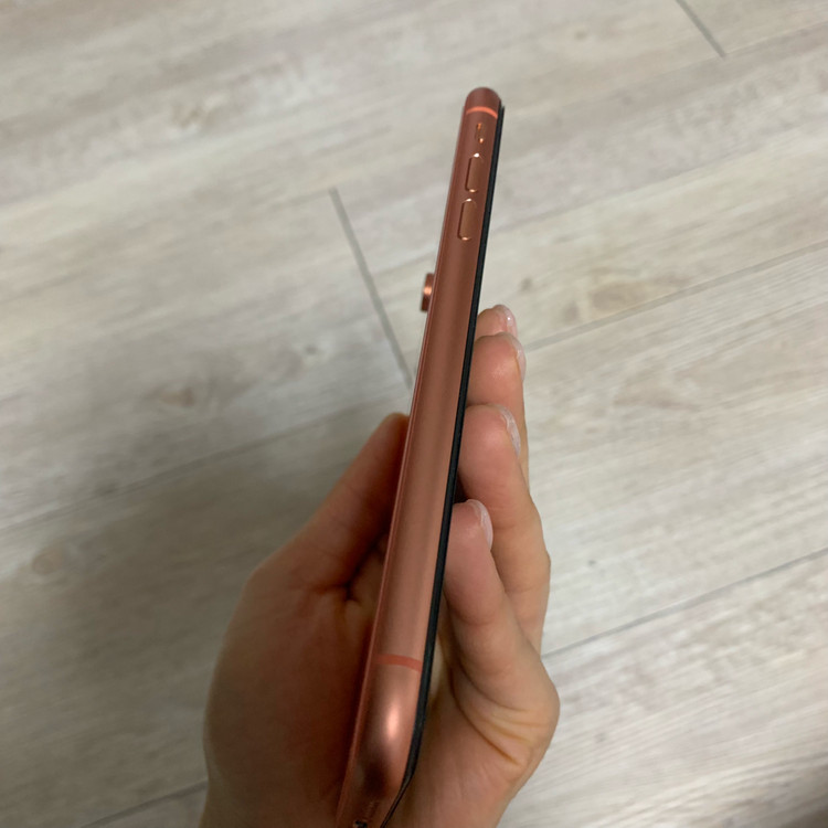 아이폰 XR 코랄 128기가 이미지