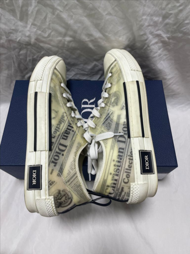 [43] 디올 다이엘아샴 뉴스페이퍼 로우탑 스니커즈 이미지