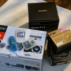 소니 NEX-5 카메라 렌즈 SD카드 포함 이미지