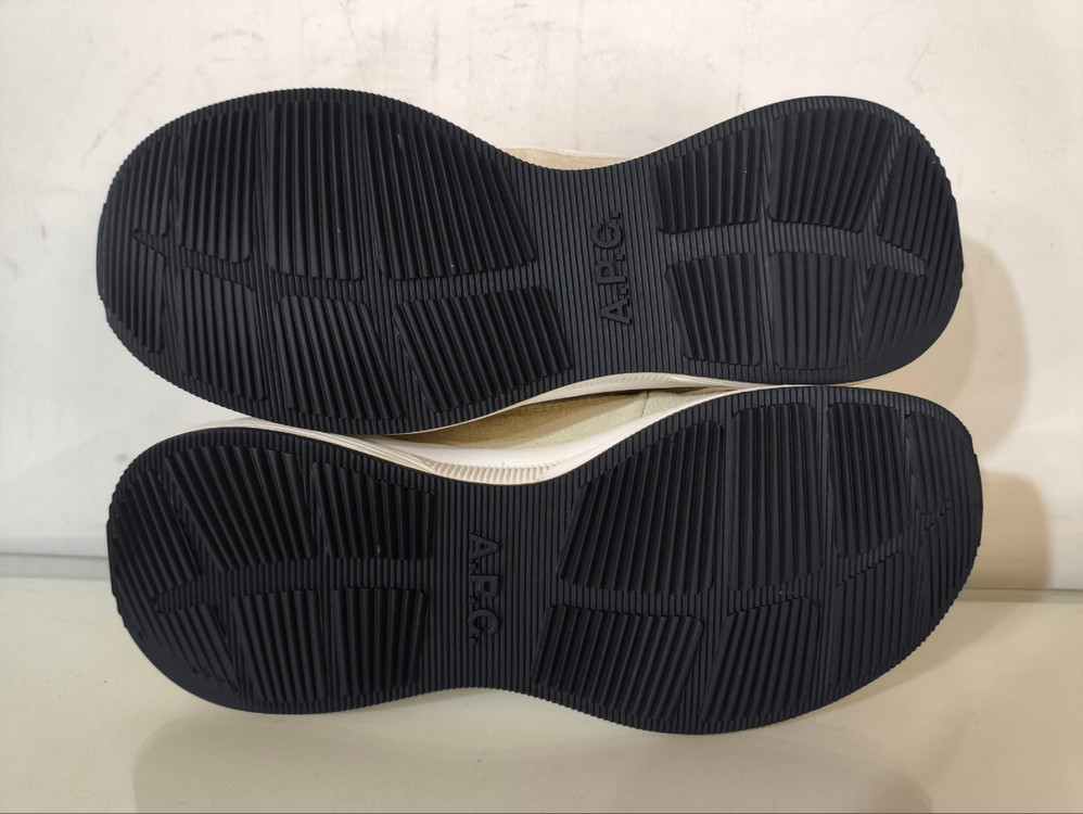 41 260mm APC 아페쎄 스펜서 스니커즈 이미지