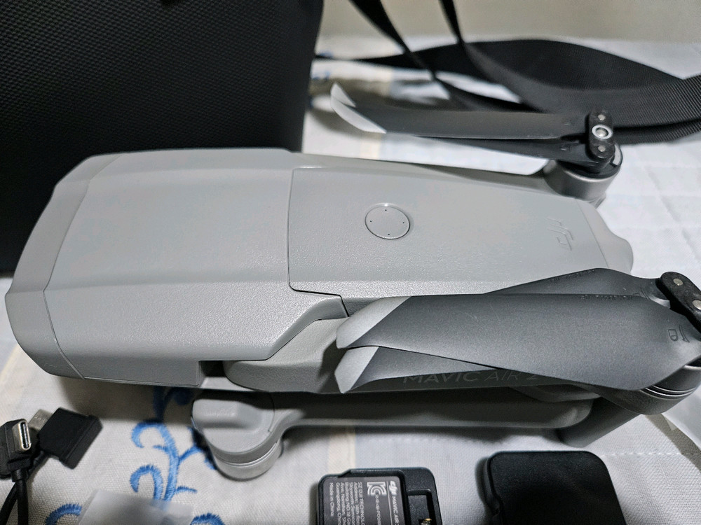 DJI MAVIC AIR 2 MORE COMBO 이미지