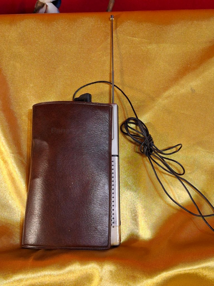 구형 파낙소니 라디오 이미지