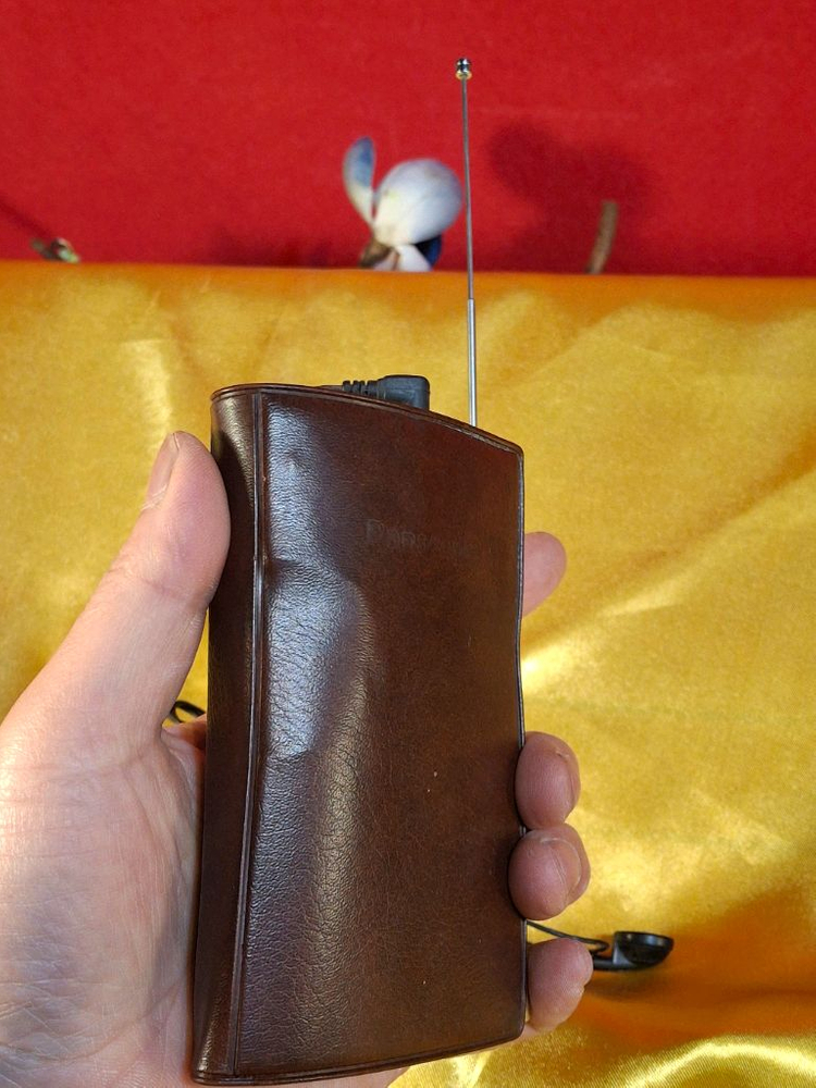 구형 파낙소니 라디오 이미지