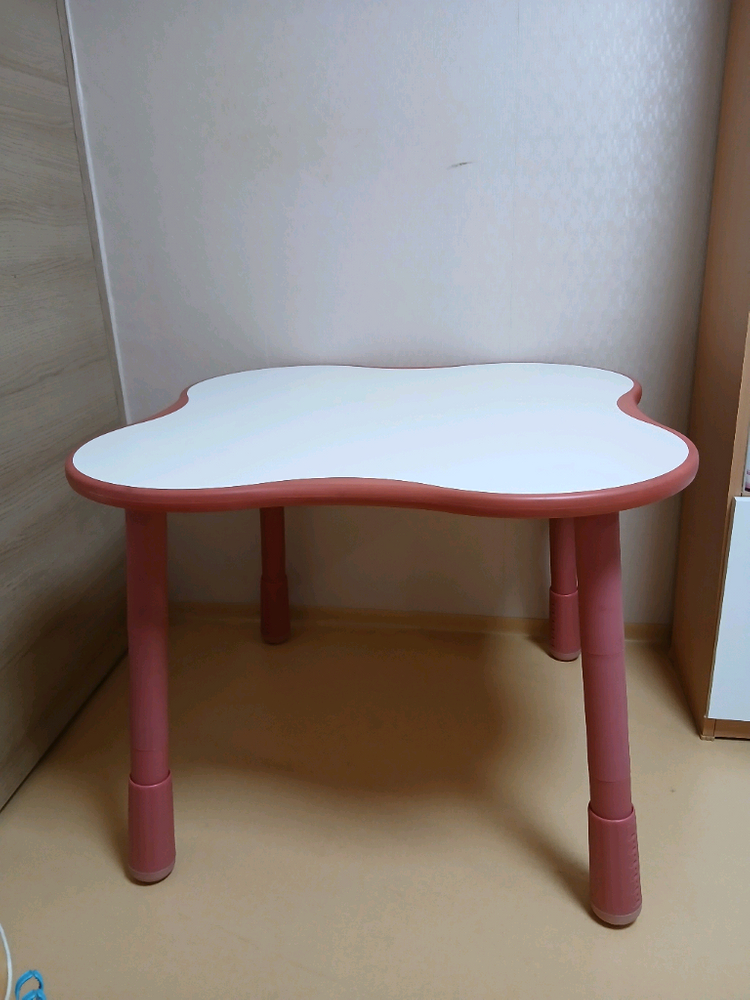 높이 조절 일룸 클로버 그로우잉 책방+ 피코 의자 이미지