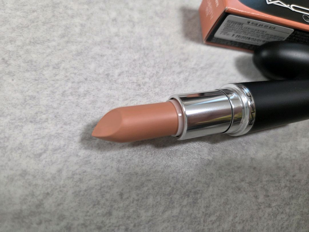 미사용새상품) MAC 맥 맥시멀 슬릭 새틴 플레쉬팟 이미지